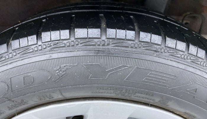 2014 Hyundai Grand i10 SPORTS 1.2 VTVT, Petrol, Manual, 41,654 km, Left Rear Tyre Tread