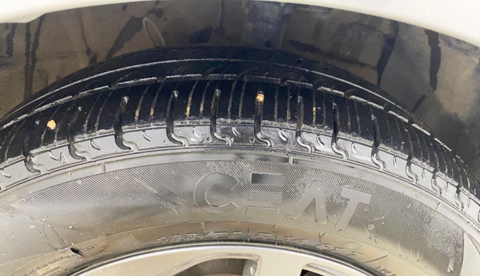 2020 Hyundai GRAND I10 NIOS SPORTZ 1.2 KAPPA VTVT, Petrol, Manual, 64,501 km, Right Front Tyre Tread