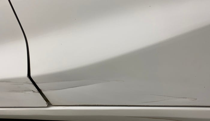 2017 Honda Jazz 1.2L I-VTEC V, Petrol, Manual, 60,536 km, Rear left door - Minor scratches