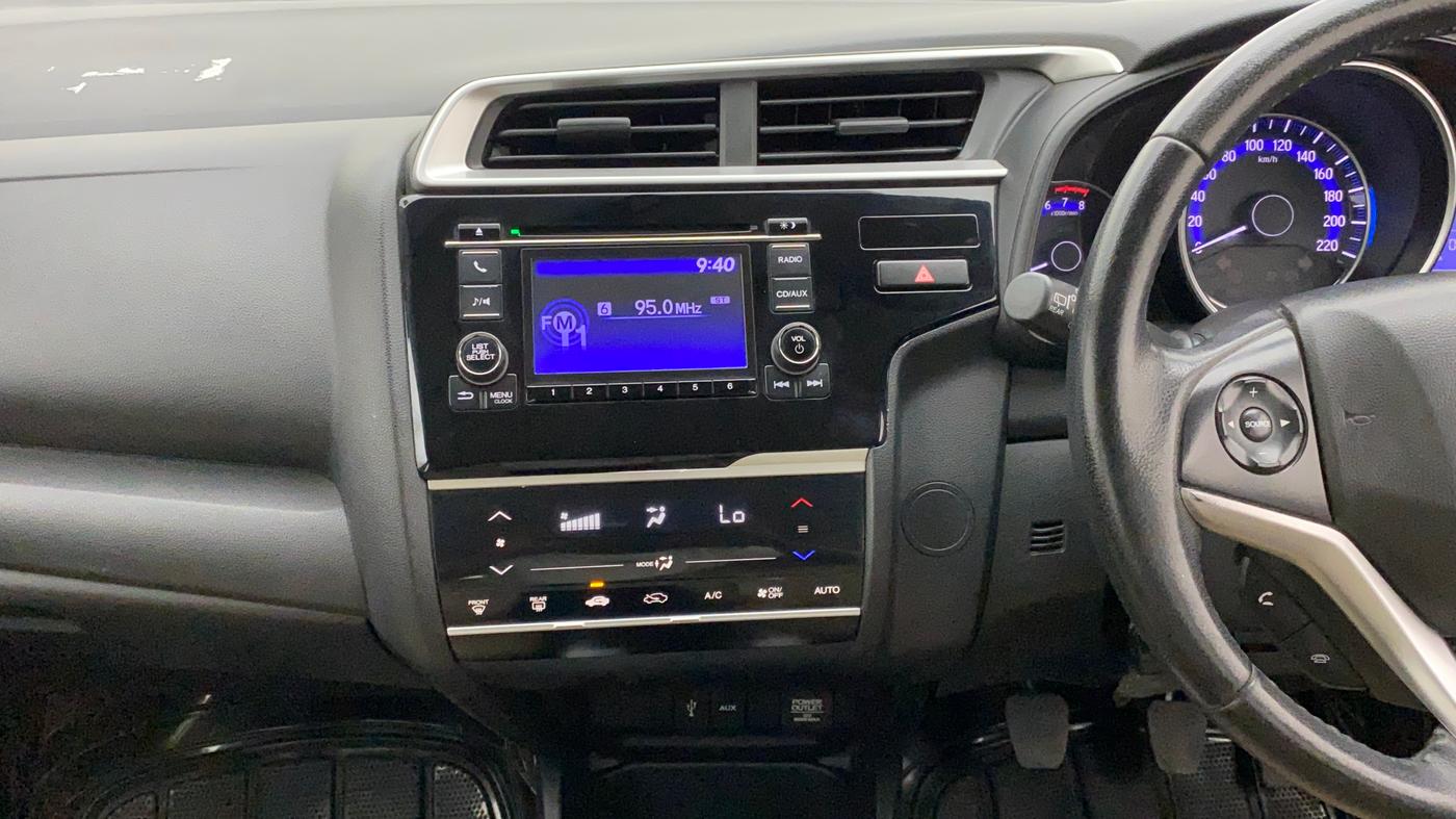 2017 Honda Jazz 1.2L I-VTEC V, Petrol, Manual, 60,536 km, Air Conditioner