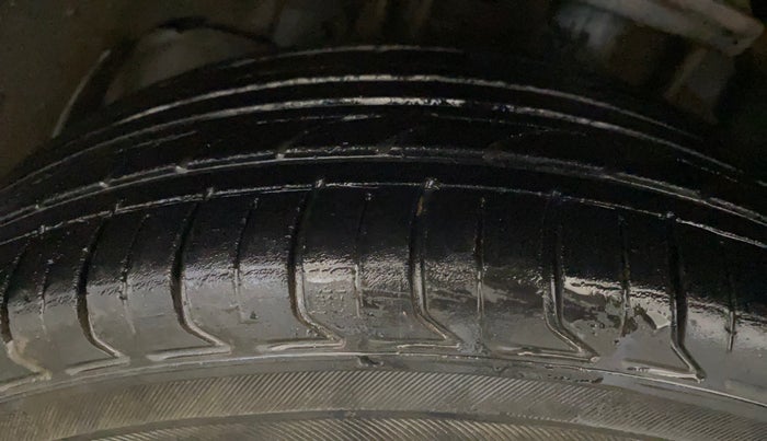 2017 Tata Tiago XT PETROL, CNG, Manual, 56,632 km, Left Front Tyre Tread