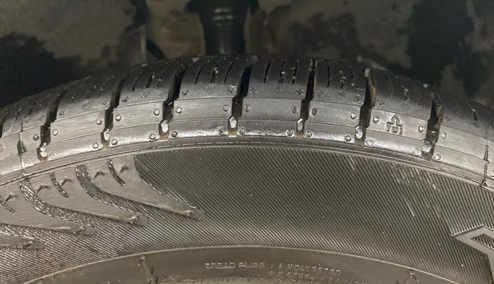 2016 Ford Ecosport TITANIUM 1.5L PETROL, Petrol, Manual, 72,912 km, Right Front Tyre Tread