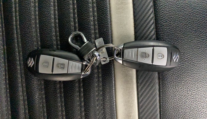 2017 Maruti Baleno ALPHA PETROL 1.2, Petrol, Manual, 99,529 km, Key Close Up