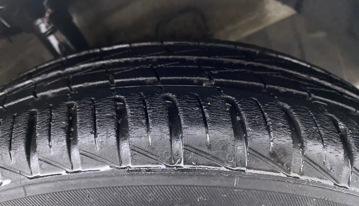 2019 Hyundai NEW SANTRO ERA, Petrol, Manual, 22,383 km, Right Front Tyre Tread