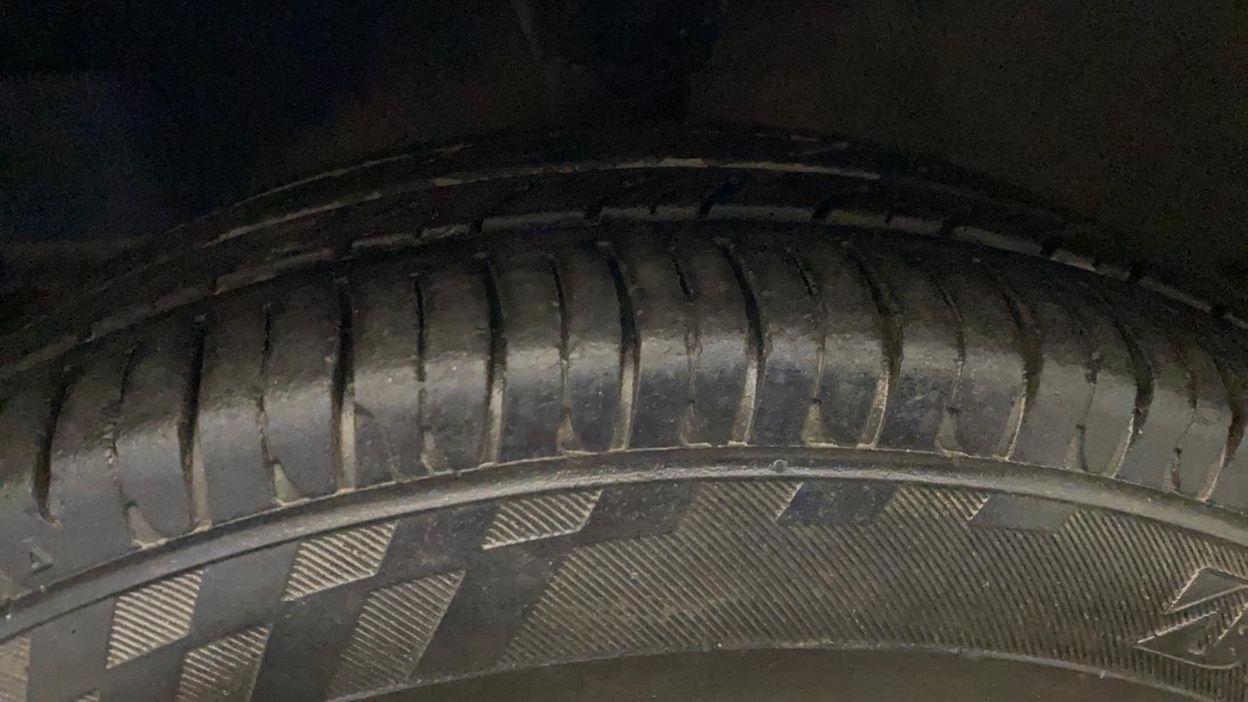 2013 Hyundai Eon ERA +, Petrol, Manual, 91,287 km, Left Front Tyre Tread