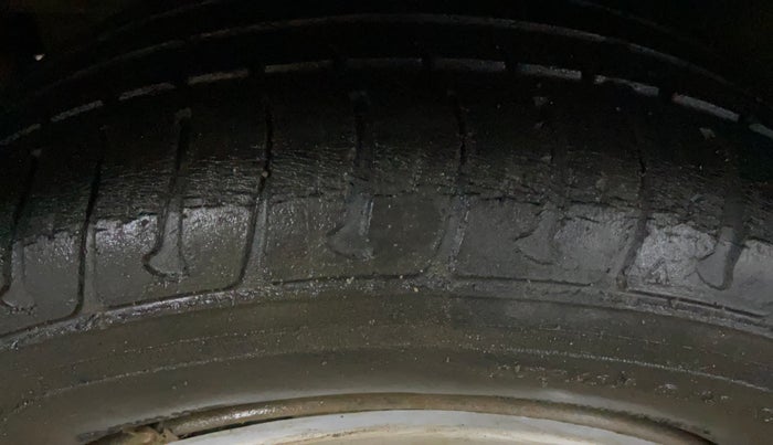 2018 Tata Tiago XT PETROL, CNG, Manual, 61,356 km, Right Rear Tyre Tread