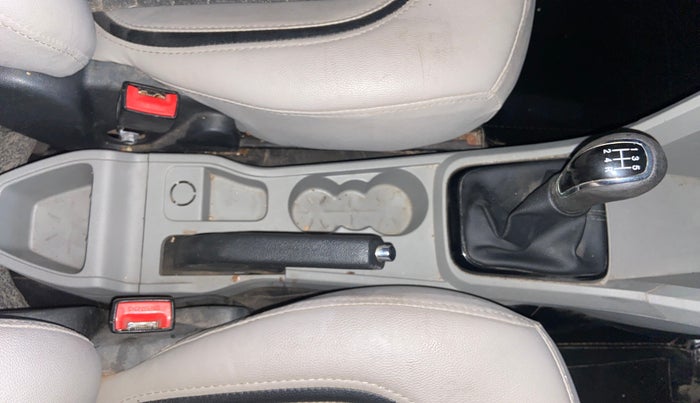 2018 Tata Tiago XT PETROL, CNG, Manual, 61,356 km, Gear Lever