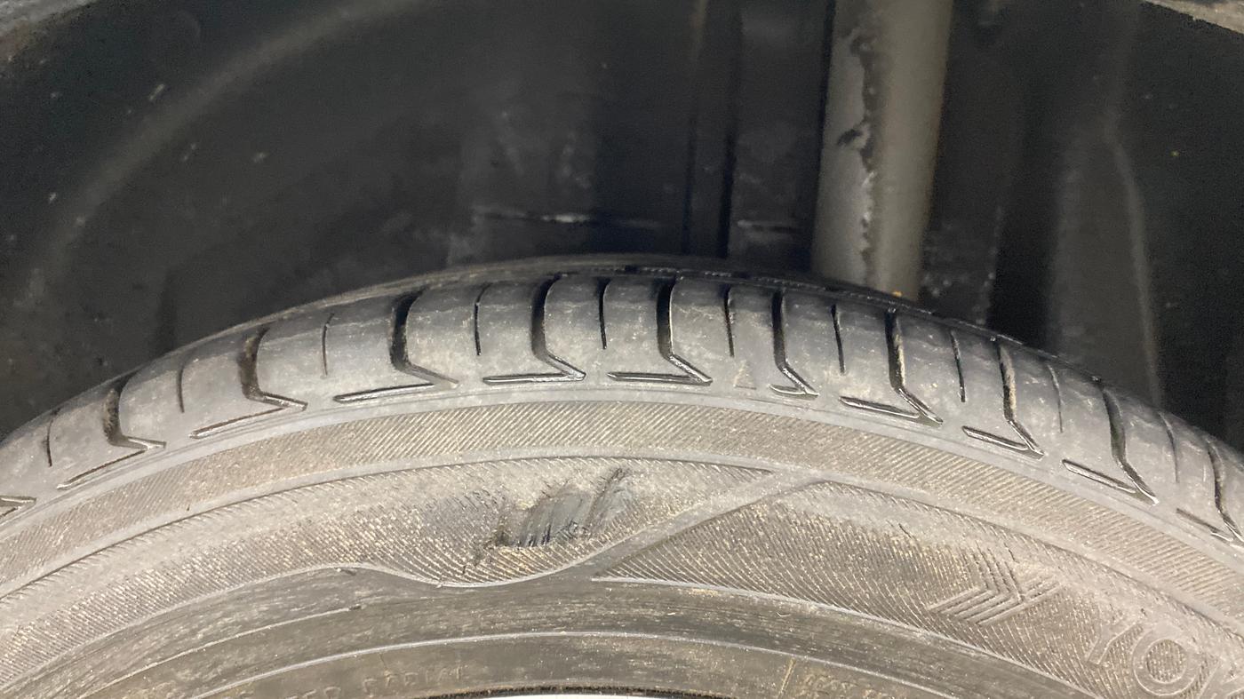 2019 Ford FREESTYLE TITANIUM 1.2 PETROL, Petrol, Manual, 69,996 km, Left Rear Tyre Tread