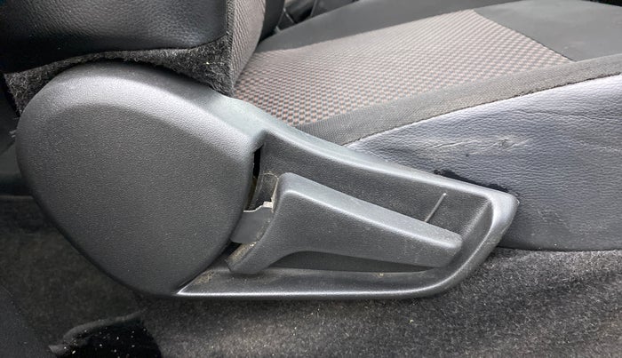 2020 Maruti S PRESSO VXI, Petrol, Manual, 57,970 km, Driver Side Adjustment Panel