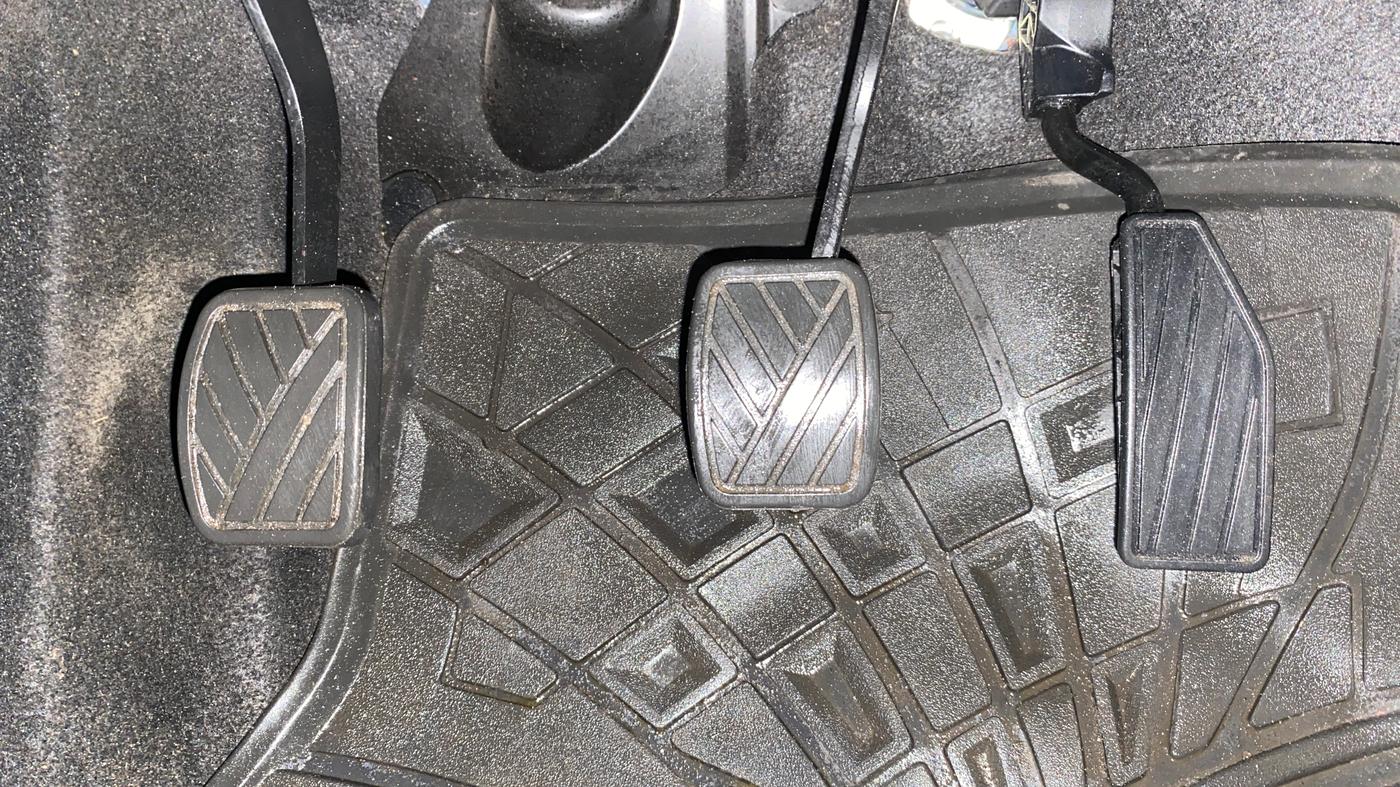 2022 Maruti IGNIS SIGMA 1.2, Petrol, Manual, 5,802 km, Pedals