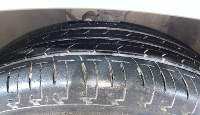 2022 Maruti IGNIS SIGMA 1.2, Petrol, Manual, 5,802 km, Left Front Tyre Tread