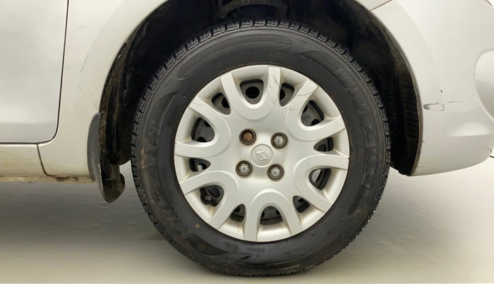 2011 Hyundai i20 MAGNA (O) 1.2, Petrol, Manual, 25,809 km, Right Front Wheel