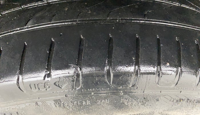 2016 Renault Duster 110 PS RXZ 4X2 AMT DIESEL, Diesel, Automatic, 86,321 km, Left Rear Tyre Tread