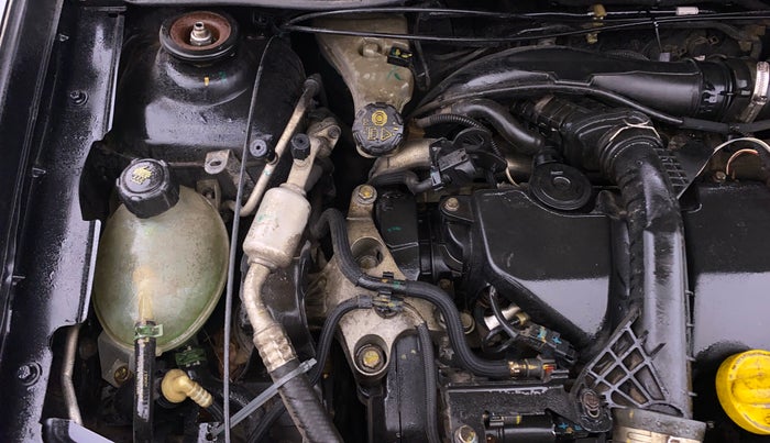 2016 Renault Duster 110 PS RXZ 4X2 AMT DIESEL, Diesel, Automatic, 86,321 km, Engine View - Right