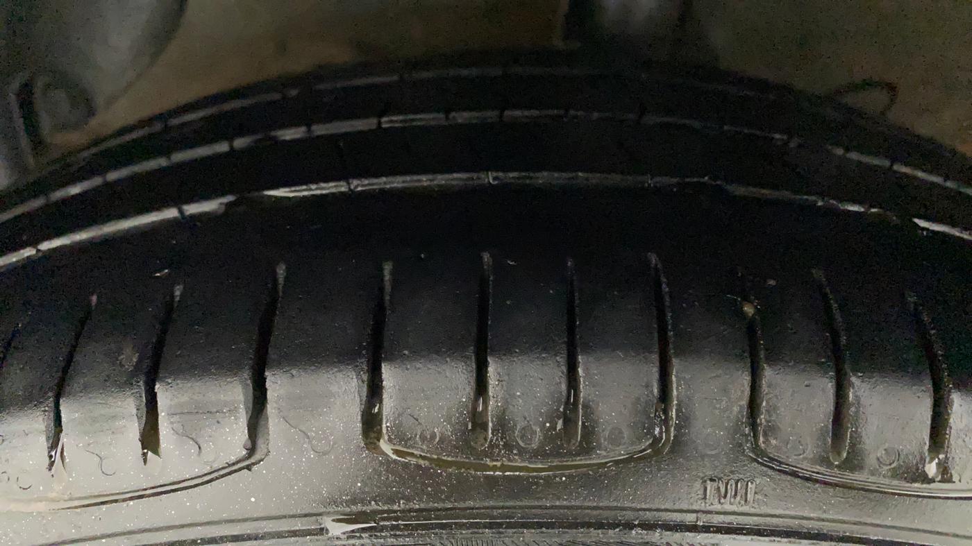 2020 Hyundai AURA S 1.2 CNG, CNG, Manual, 68,025 km, Left Front Tyre Tread