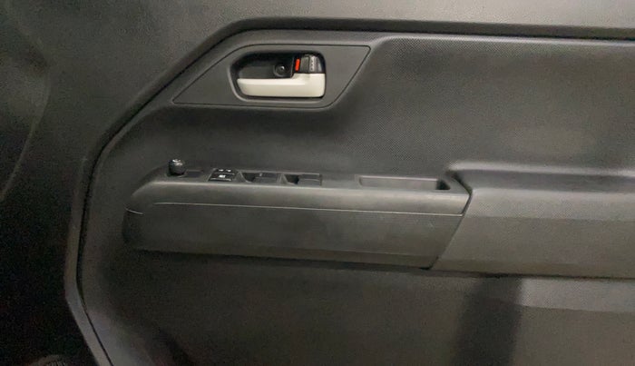 2023 Maruti New Wagon-R VXI 1.0, Petrol, Manual, 13,910 km, Driver Side Door Panels Control
