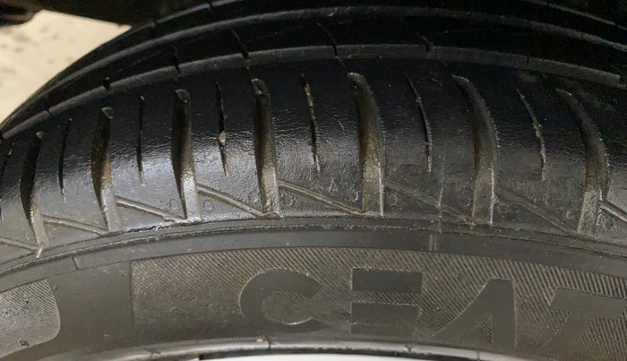 2023 Renault Kwid RXT 1.0, Petrol, Manual, 43,629 km, Right Rear Tyre Tread