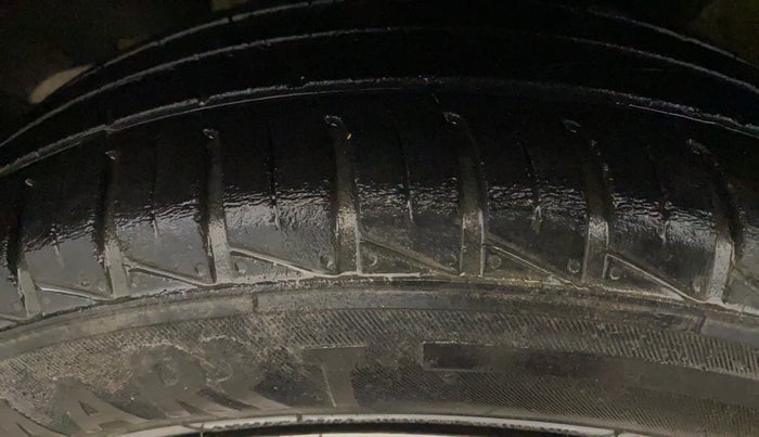 2023 Renault Kwid RXT 1.0, Petrol, Manual, 43,629 km, Left Front Tyre Tread