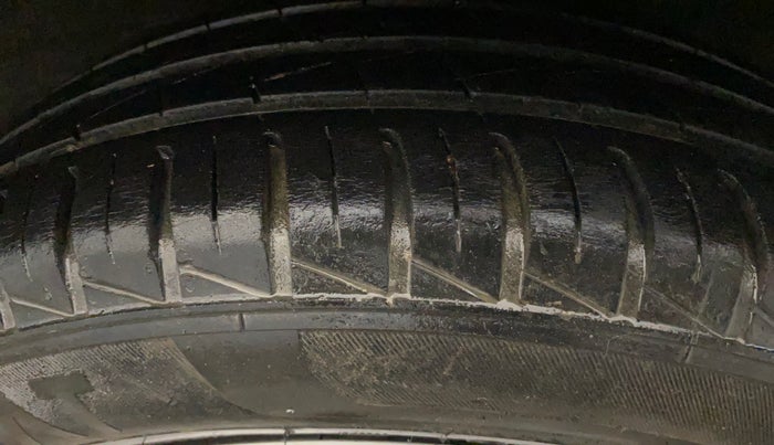 2023 Renault Kwid RXT 1.0, Petrol, Manual, 43,629 km, Left Rear Tyre Tread