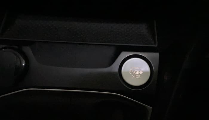 2023 Volkswagen TAIGUN TOPLINE 1.0 TSI MT, Petrol, Manual, 39,803 km, Keyless Start/ Stop Button