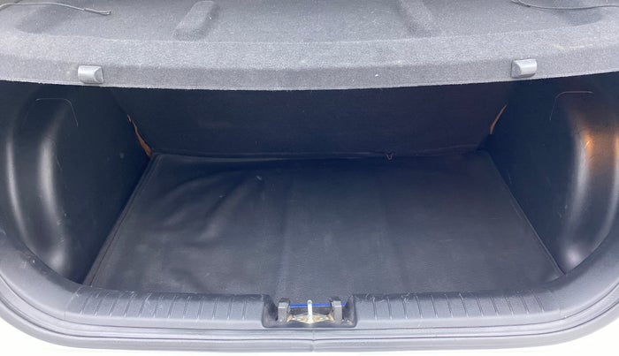 2020 Hyundai VENUE SX 1.0 GDI IMT, Petrol, Manual, 14,438 km, Boot Inside