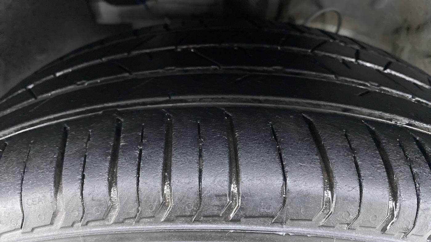 2020 Hyundai VENUE SX 1.0 GDI IMT, Petrol, Manual, 14,438 km, Left Front Tyre Tread