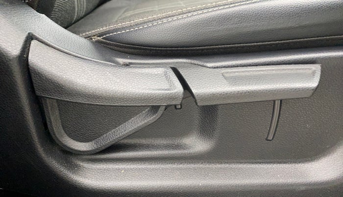 2024 KIA SONET HTX PLUS 1.0 TURBO PETROL IMT, Petrol, Manual, 33,565 km, Driver Side Adjustment Panel