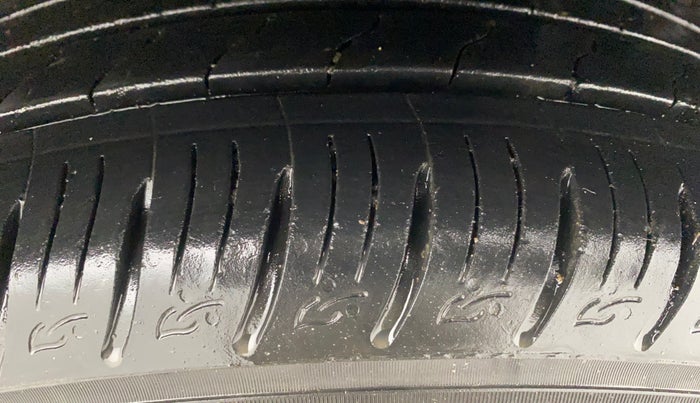 2024 KIA SONET HTX PLUS 1.0 TURBO PETROL IMT, Petrol, Manual, 33,565 km, Left Rear Tyre Tread