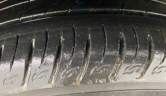 2024 KIA SONET HTX PLUS 1.0 TURBO PETROL IMT, Petrol, Manual, 33,565 km, Right Front Tyre Tread