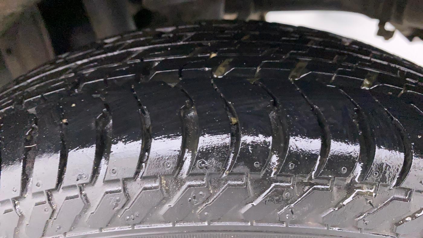2010 Maruti Zen Estilo VXI, Petrol, Manual, 40,992 km, Left Rear Tyre Tread