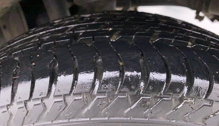 2010 Maruti Zen Estilo VXI, Petrol, Manual, 40,992 km, Left Rear Tyre Tread