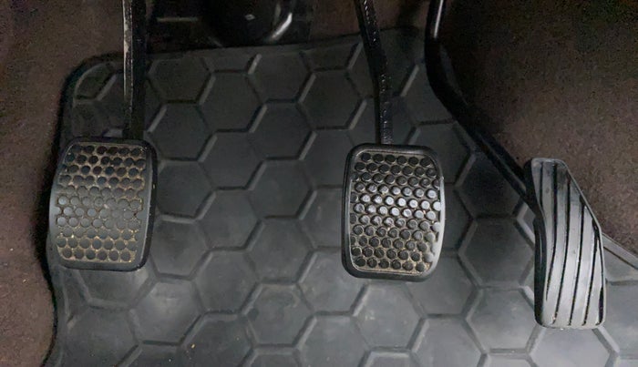 2010 Maruti Zen Estilo VXI, Petrol, Manual, 40,992 km, Pedals