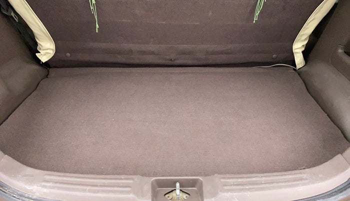 2010 Maruti Zen Estilo VXI, Petrol, Manual, 40,992 km, Boot Inside