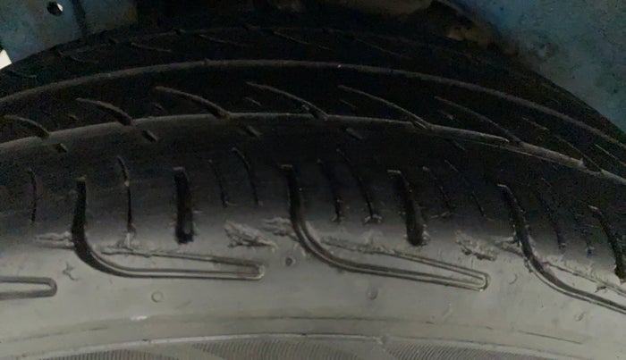 2012 Maruti A Star VXI, Petrol, Manual, 98,687 km, Right Rear Tyre Tread