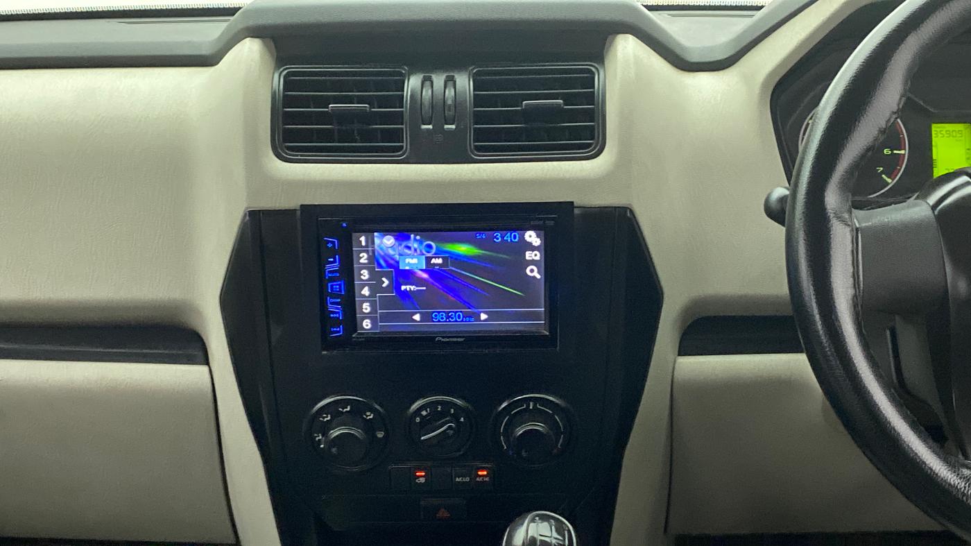 2015 Mahindra Scorpio S2, Diesel, Manual, 73,296 km, Air Conditioner