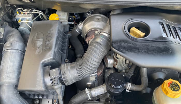 2019 Tata Hexa XTA 4X2 7 STR, Diesel, Automatic, 95,640 km, Engine View - Right