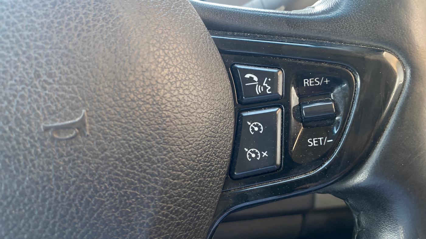 2019 Tata Hexa XTA 4X2 7 STR, Diesel, Automatic, 95,545 km, Adaptive Cruise Control