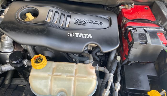 2019 Tata Hexa XTA 4X2 7 STR, Diesel, Automatic, 95,640 km, Engine View - Left