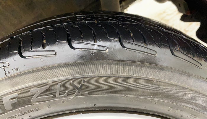 2014 Maruti Wagon R 1.0 VXI, Petrol, Manual, 52,834 km, Left Rear Tyre Tread
