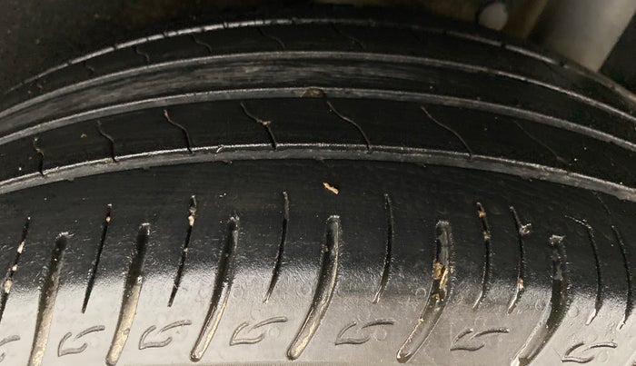 2020 Maruti Vitara Brezza ZXI+ AT SHVS, Petrol, Automatic, 52,398 km, Left Rear Tyre Tread
