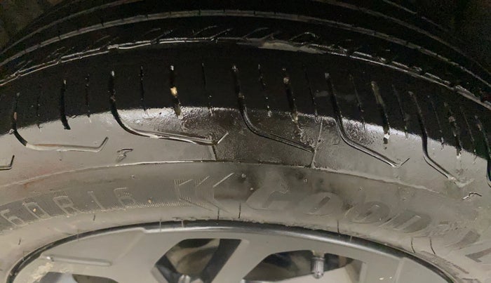 2024 Maruti FRONX DELTA PLUS 1.2L AGS, CNG, Automatic, 40,999 km, Right Rear Tyre Tread