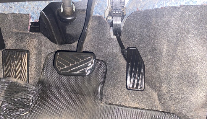 2024 Maruti FRONX DELTA PLUS 1.2L AGS, CNG, Automatic, 40,999 km, Pedals