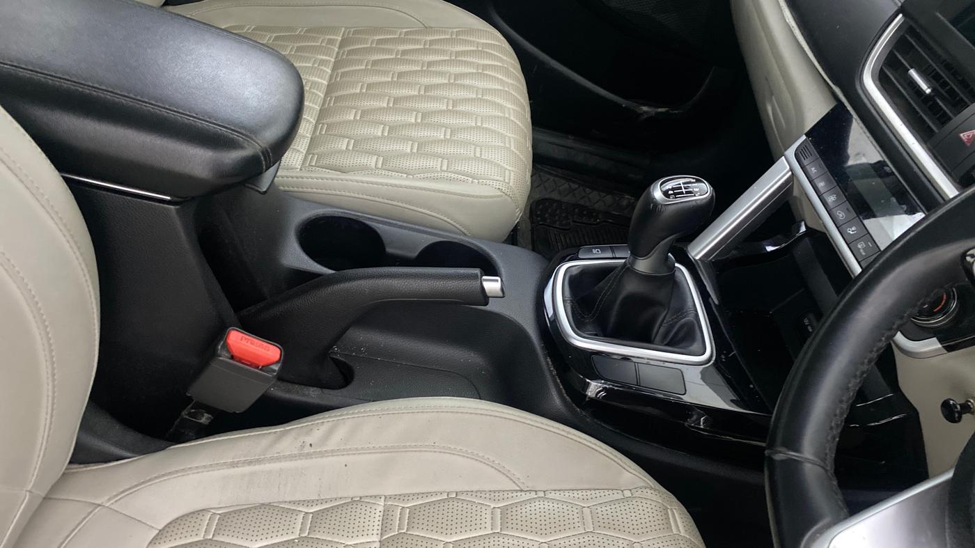 2020 KIA SELTOS HTX 1.5 PETROL, Petrol, Manual, 44,258 km, Gear Lever