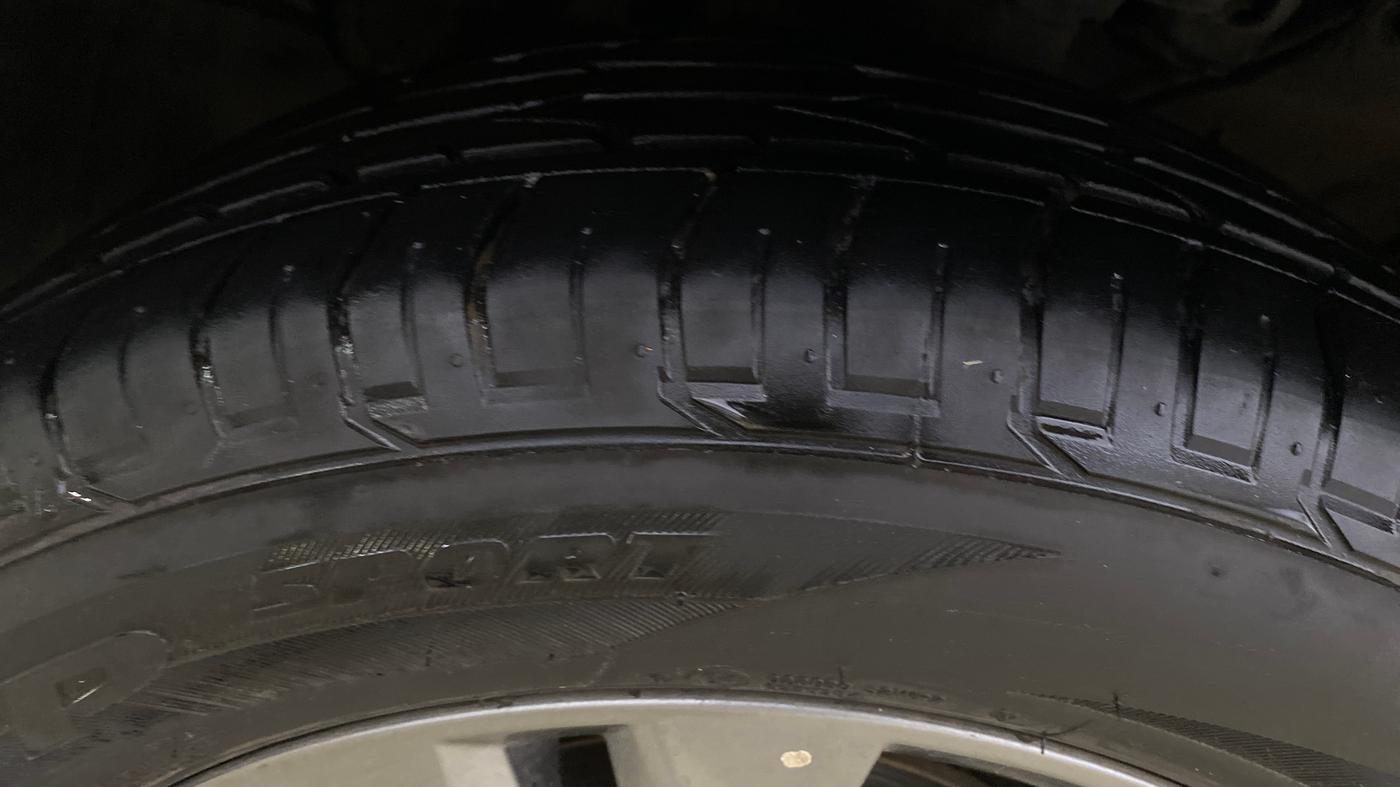 2020 KIA SELTOS HTX 1.5 PETROL, Petrol, Manual, 44,258 km, Left Front Tyre Tread