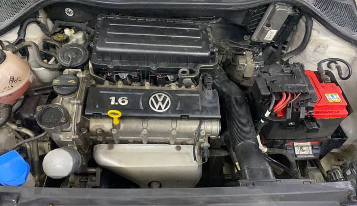 2017 Volkswagen Vento HIGHLINE 1.6 MPI, Petrol, Manual, 49,026 km, Engine View