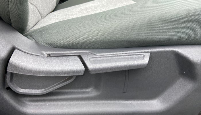2020 Hyundai GRAND I10 NIOS MAGNA U2 1.2 CRDI, Diesel, Manual, 76,073 km, Driver Side Adjustment Panel