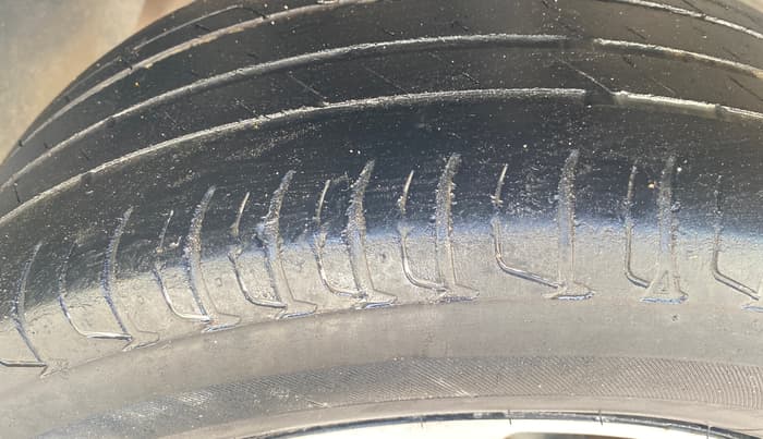 2018 Tata NEXON XZA PLUS DIESEL, Diesel, Automatic, 1,03,608 km, Right Rear Tyre Tread