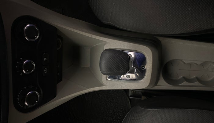 2018 Tata Tiago XZA PETROL, Petrol, Automatic, 80,365 km, Gear Lever