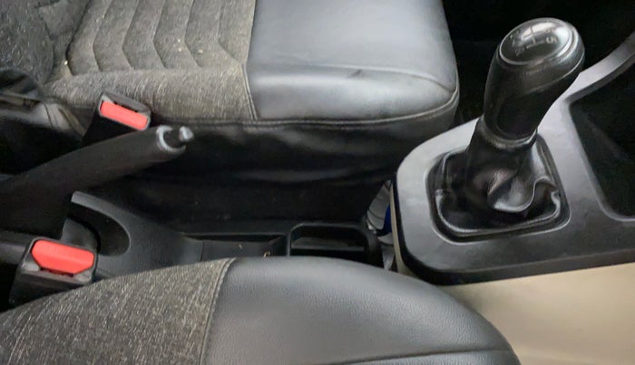 2021 Maruti New Wagon-R LXI CNG (O) 1.0, CNG, Manual, 63,818 km, Gear Lever