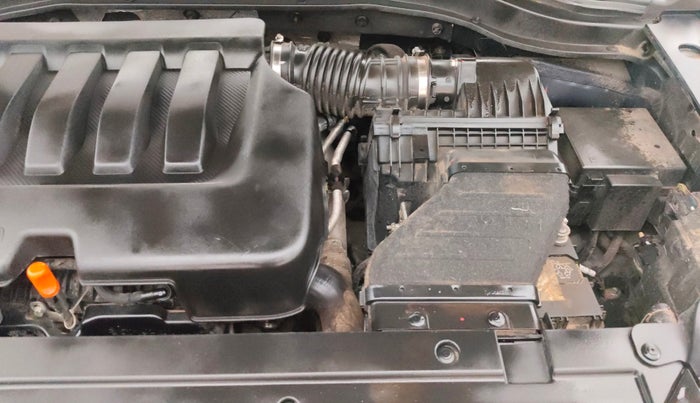 2022 Mahindra XUV700 AX 7 LUXURY P AT 7 STR, Petrol, Automatic, 17,184 km, Engine View - Left